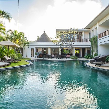 Villa Diana Bali 16 Bedrooms Seminyak Zewnętrze zdjęcie